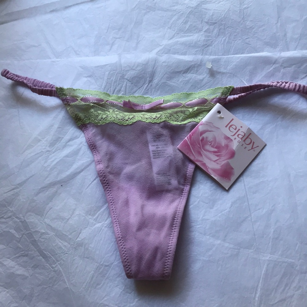 NWT Lejaby Shear lace G-string Thong Lilac Size S